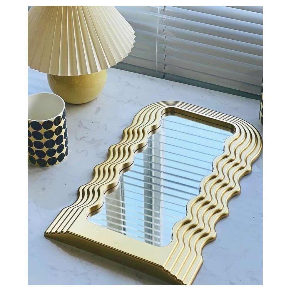 creative-desktop-wave-mirror-cosmetic-mirror-bathroom-mirror-decorative-mirror-plastic-framed-mirrors-for-home-wall-mirror-253921029.jpg